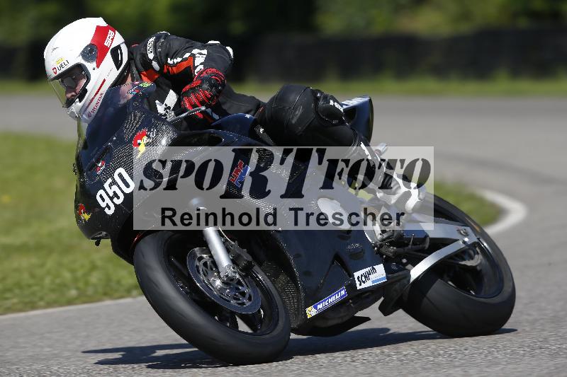 /Archiv-2024/29 12.06.2024 MOTO.CH Track Day ADR/Gruppe gelb/950